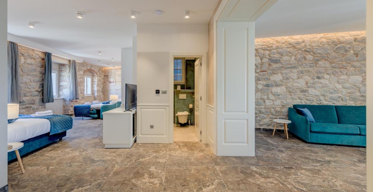 Palms Promenade Luxury Rooms Сплит Екстериор снимка